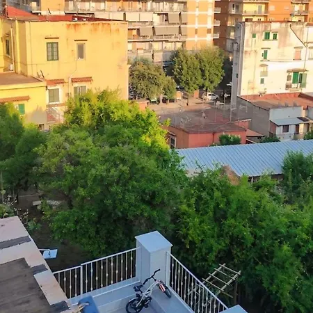 Tra I Giardini Della Scalinata Di San Gennaro Appartement